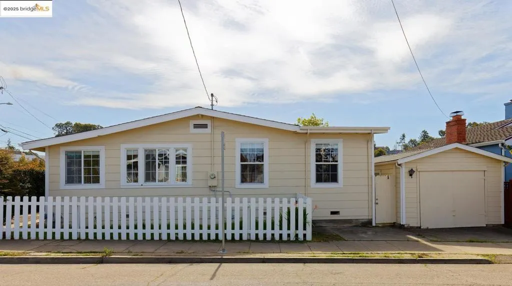 4251 Porter St, Oakland, California 94619 home-pic-1