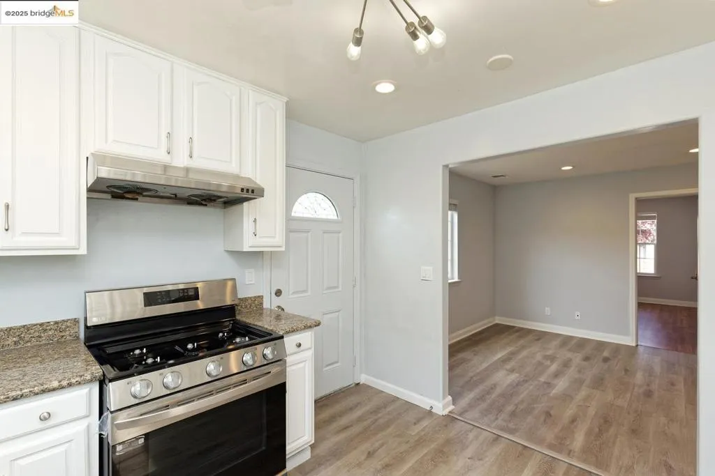 4251 Porter St, Oakland, California 94619 home-pic-10