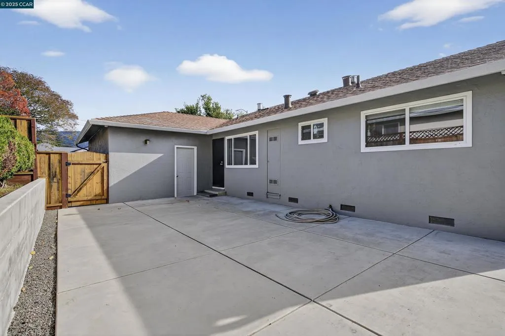4512 Robert Way, Richmond, California 94803 home-pic-48