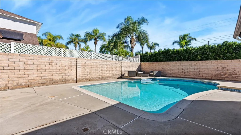 2430 Greensward Street N, Simi Valley, California 93065 home-pic-44