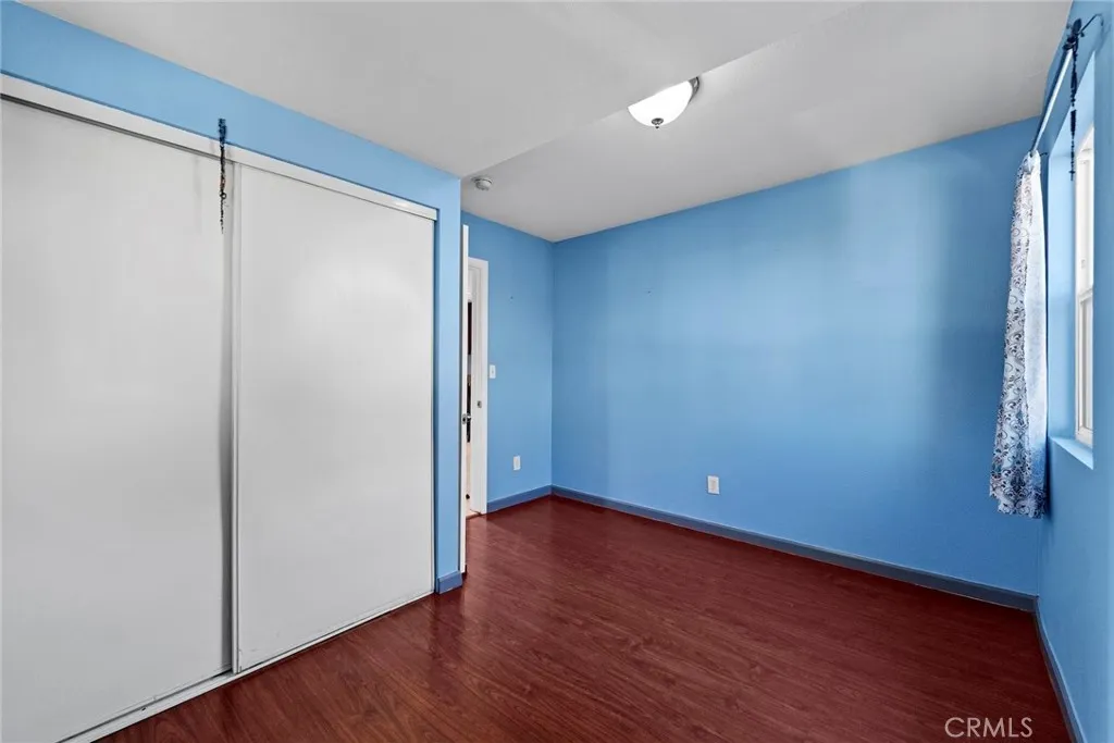 758 E 76th Pl Place, Los Angeles, California 90001 home-pic-23