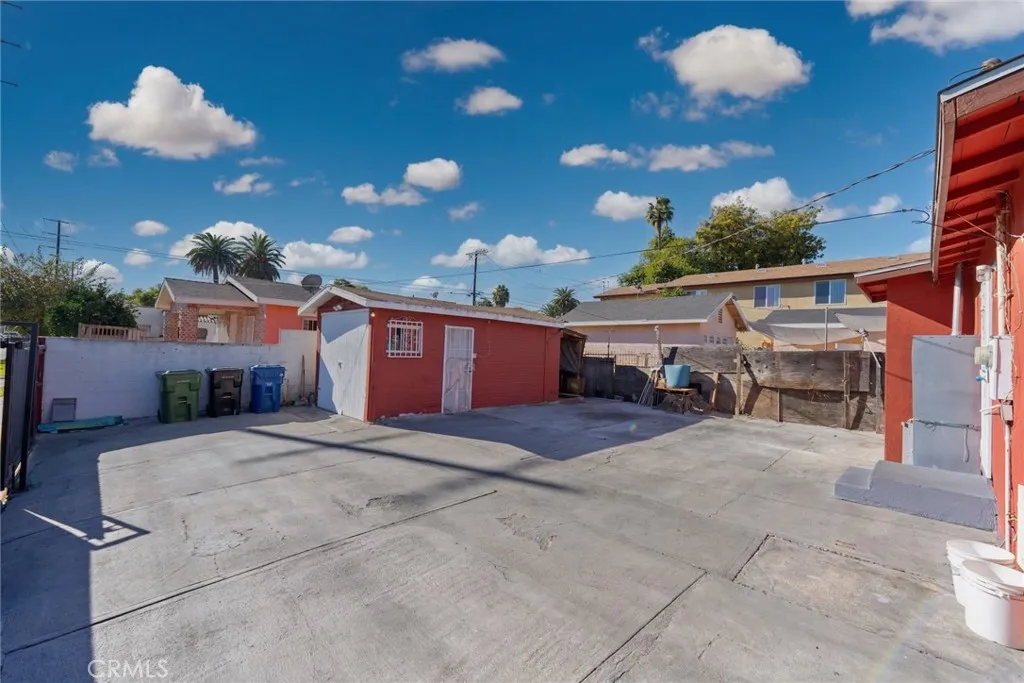 758 E 76th Pl Place, Los Angeles, California 90001 home-pic-27