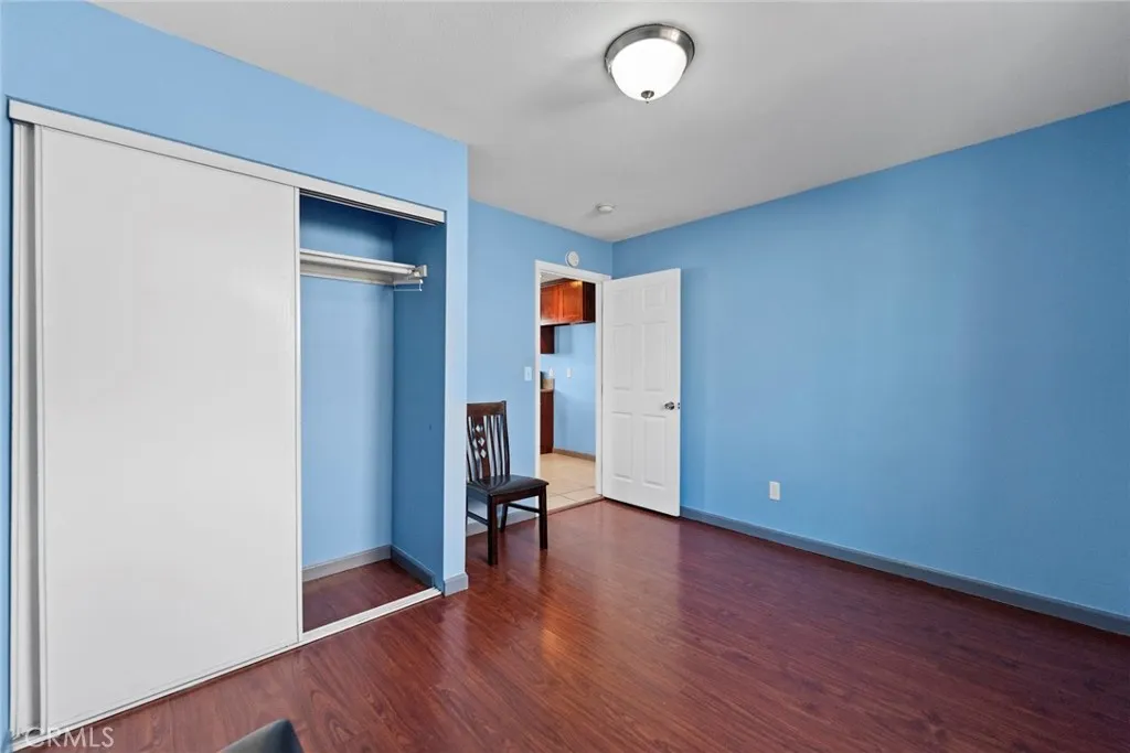 758 E 76th Pl Place, Los Angeles, California 90001 home-pic-24