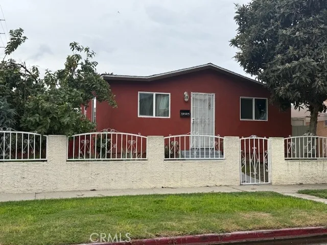 758 E 76th Pl Place, Los Angeles, California 90001 home-pic-2