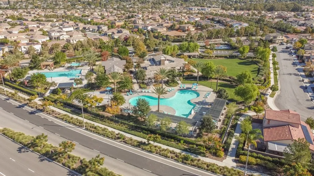 29268 Glasgow Lane, Lake Elsinore, California 92530 home-pic-35