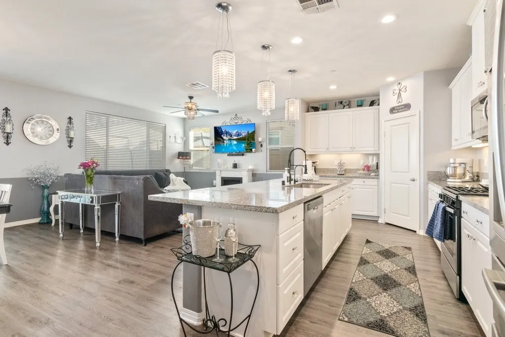 29268 Glasgow Lane, Lake Elsinore, California 92530 home-pic-14