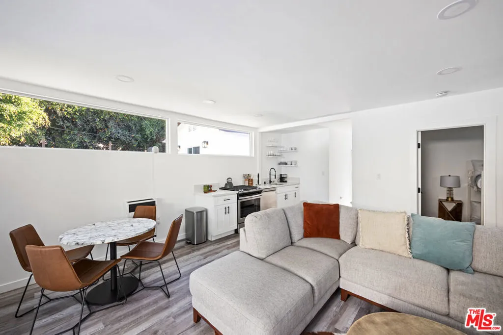 11333 Braddock Drive, Culver City, California 90230 home-pic-25