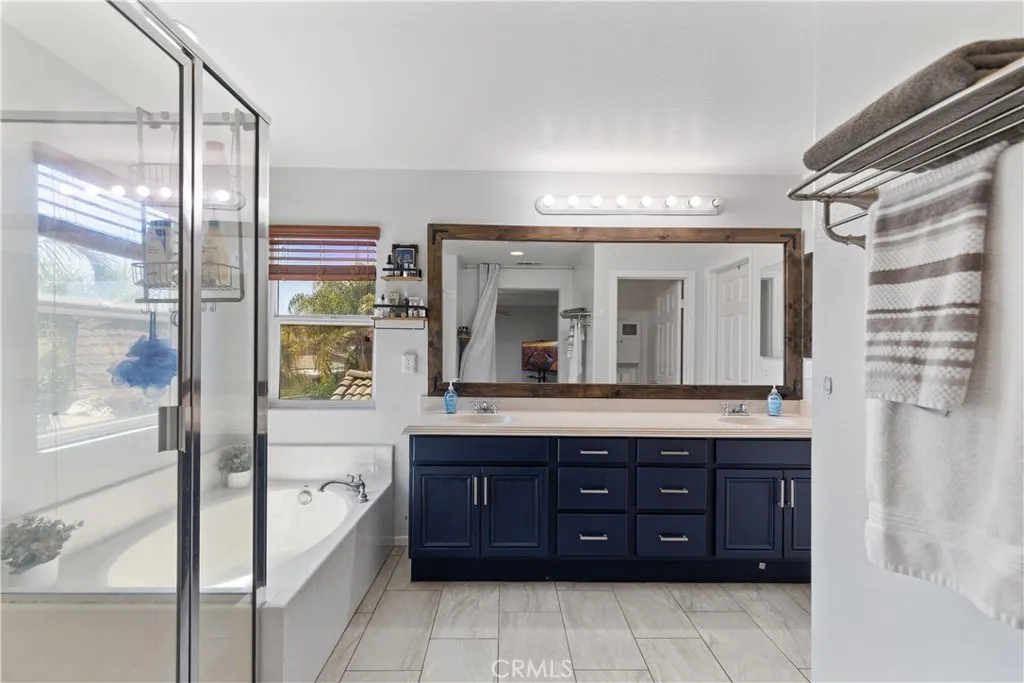 29864 Warm Sands Drive, Menifee, California 92584 home-pic-17