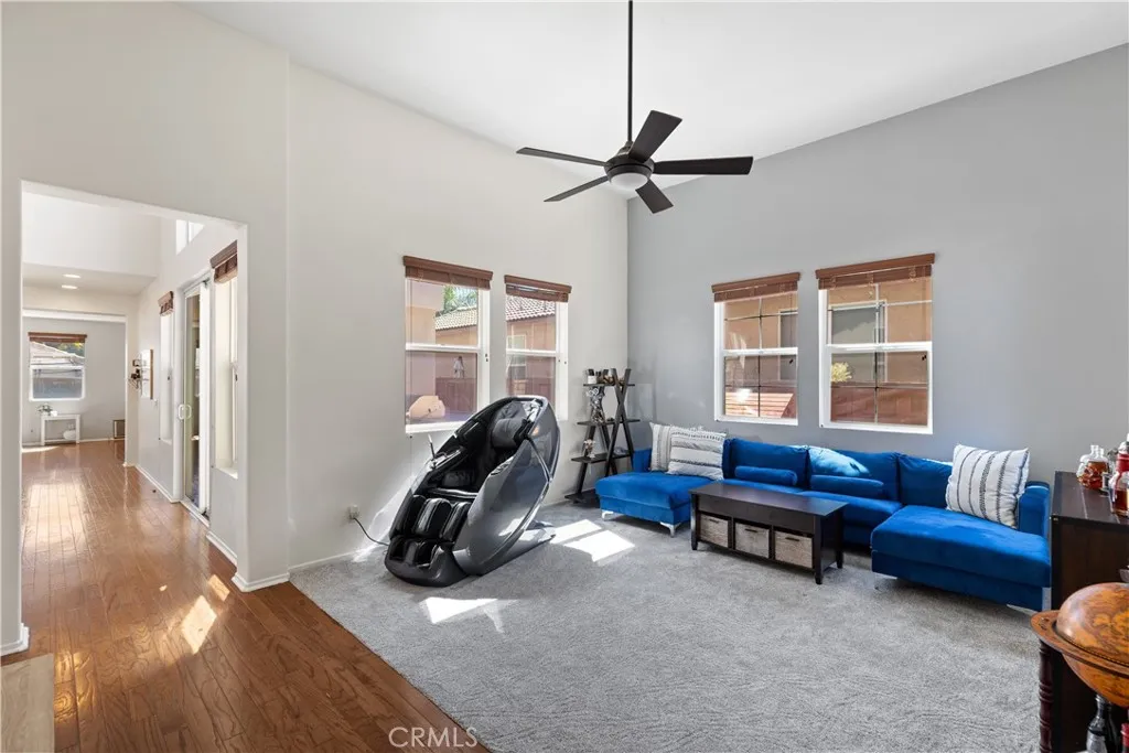 29864 Warm Sands Drive, Menifee, California 92584 home-pic-12