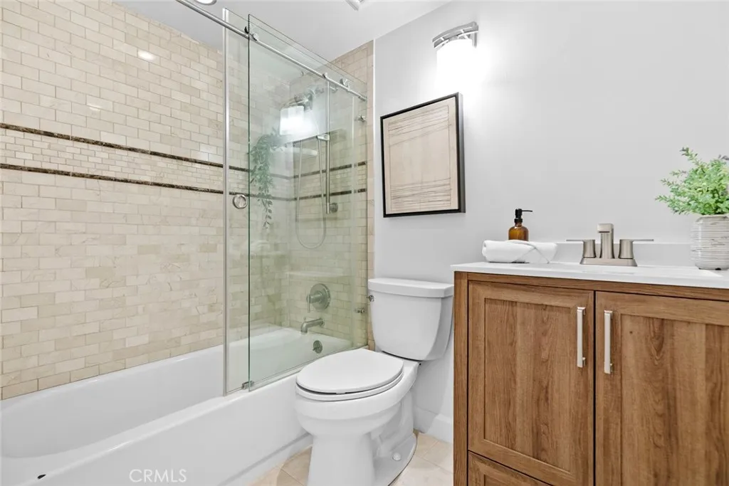 343 Pioneer Dr 1101, Glendale, California 91203 home-pic-35