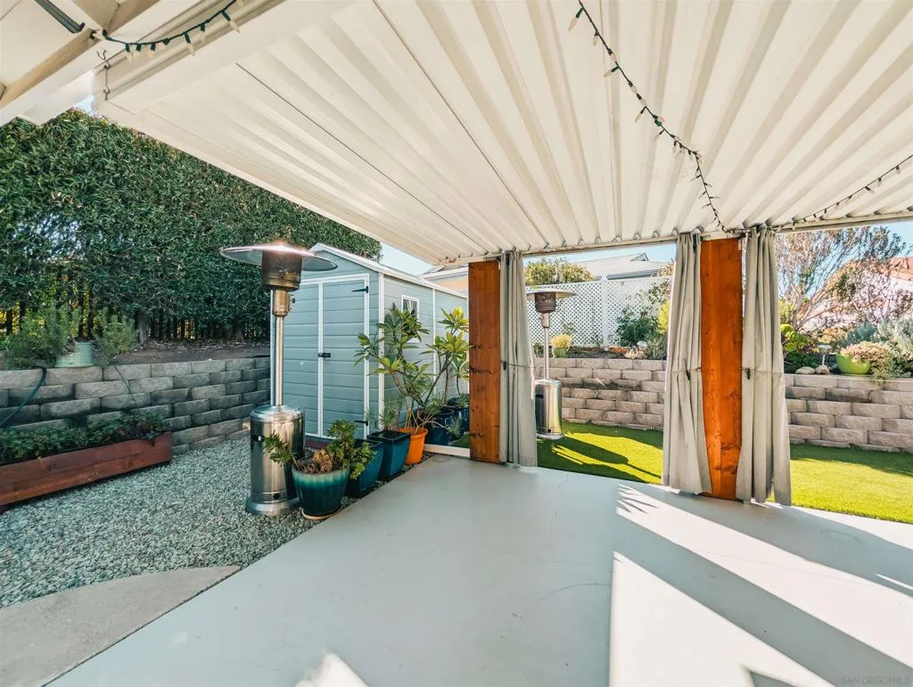 16482 Roca Dr, San Diego, California 92128 home-pic-37