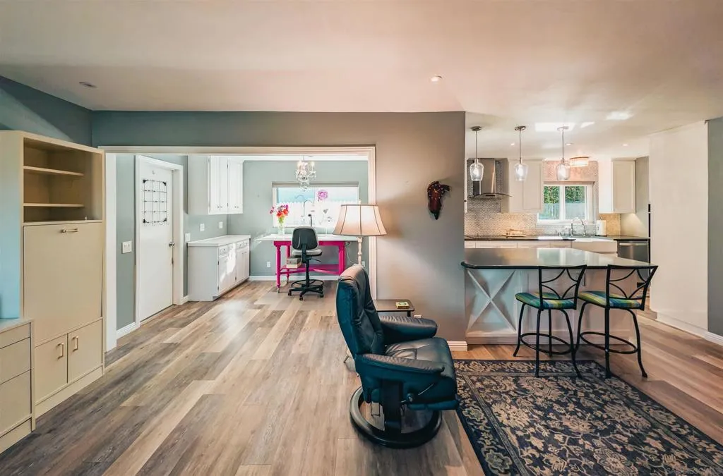 16482 Roca Dr, San Diego, California 92128 home-pic-20
