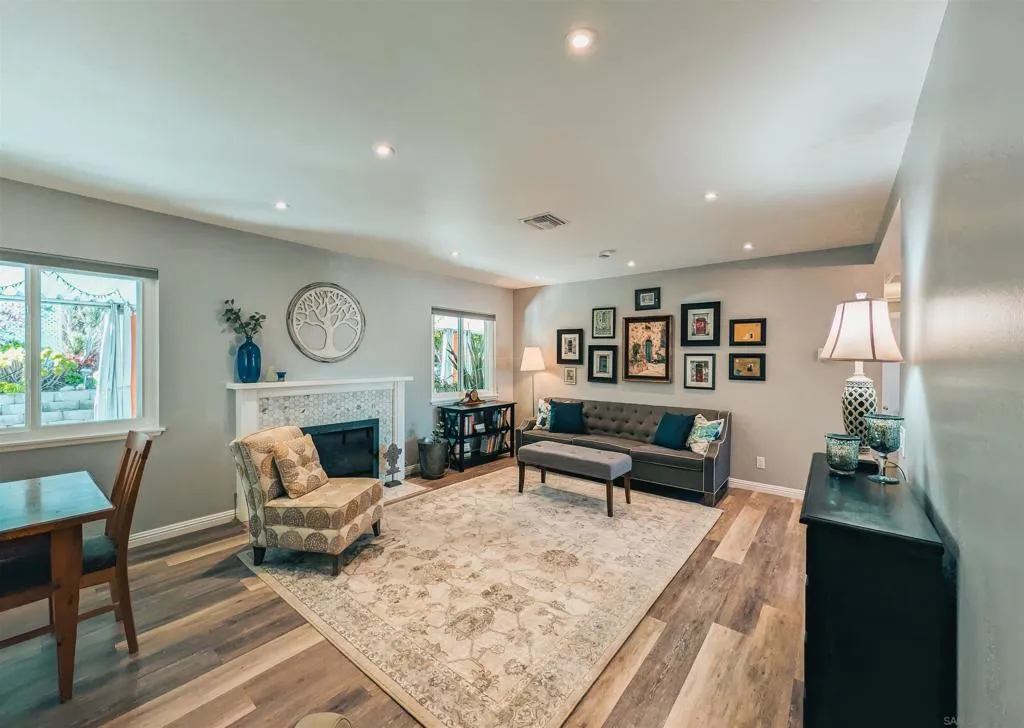 16482 Roca Dr, San Diego, California 92128 home-pic-6