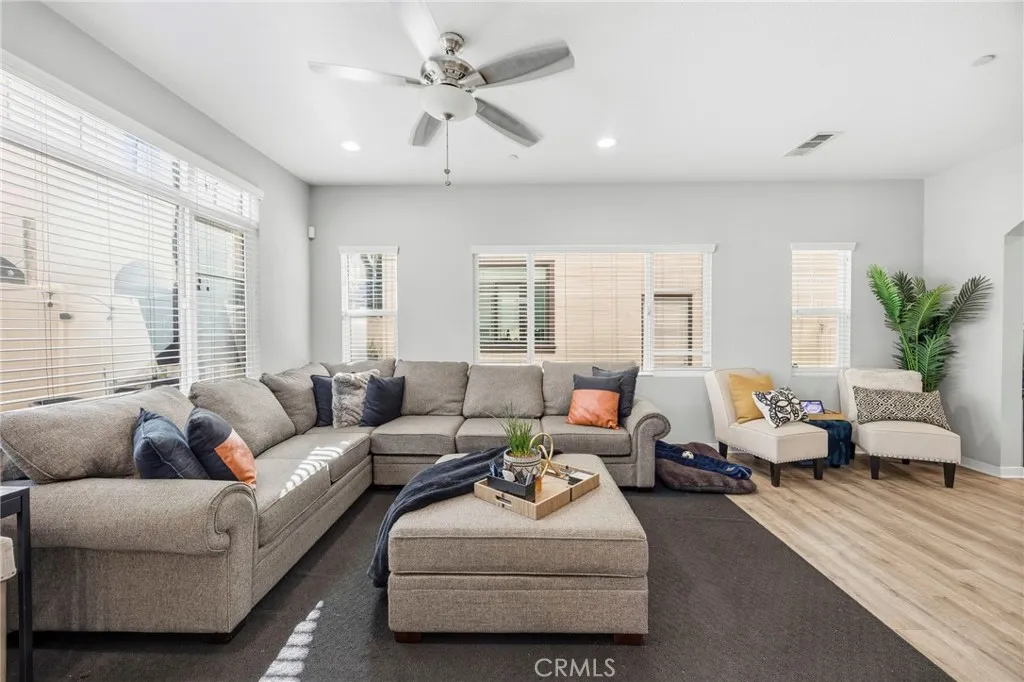 2049 N Orange Olive, Orange, California 92865 home-pic-8
