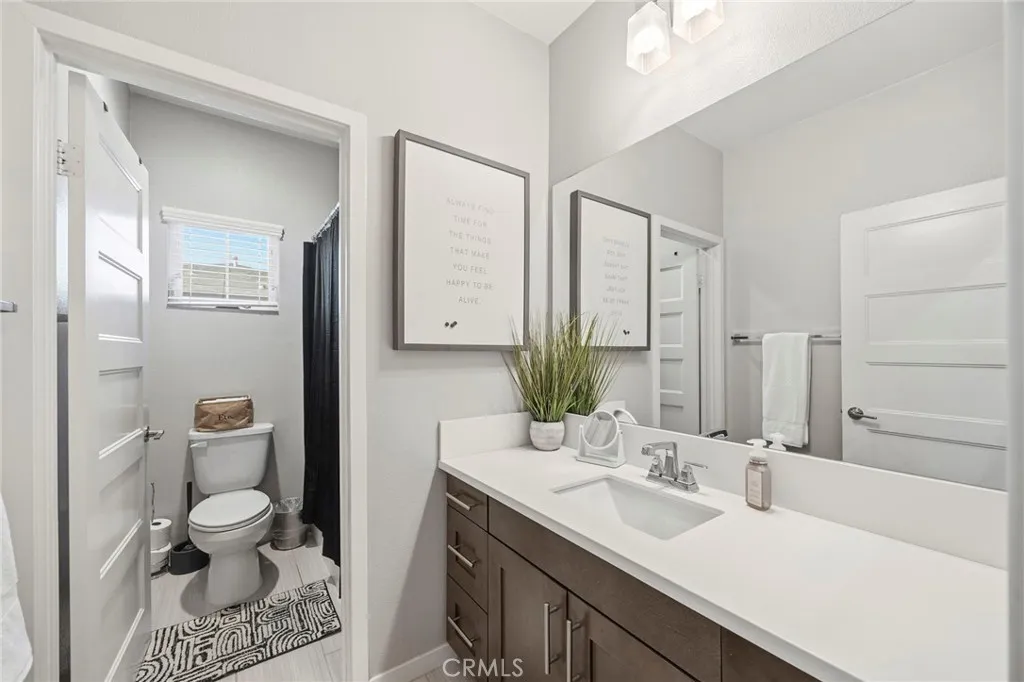 2049 N Orange Olive, Orange, California 92865 home-pic-18