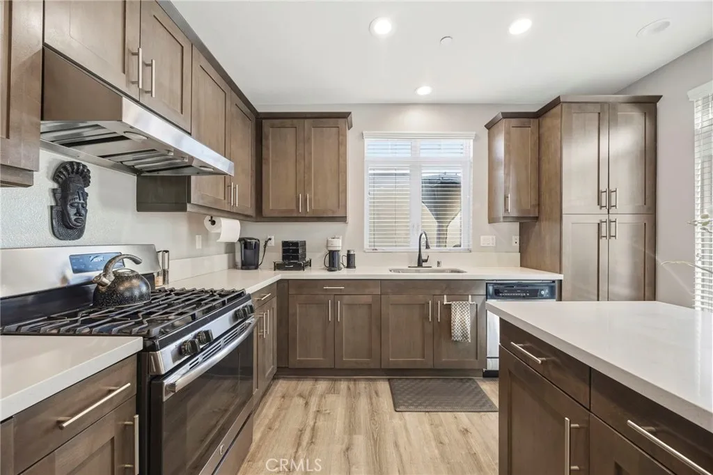 2049 N Orange Olive, Orange, California 92865 home-pic-11