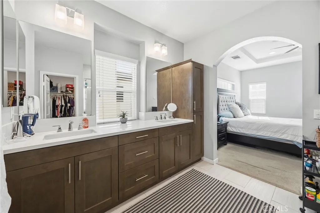 2049 N Orange Olive, Orange, California 92865 home-pic-23