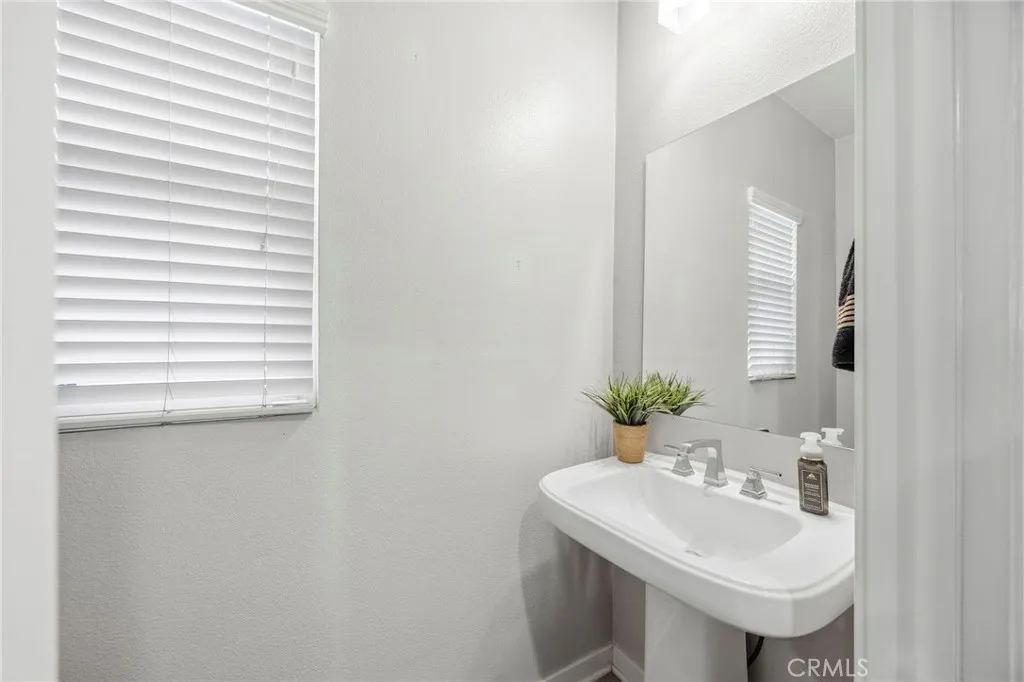 2049 N Orange Olive, Orange, California 92865 home-pic-14