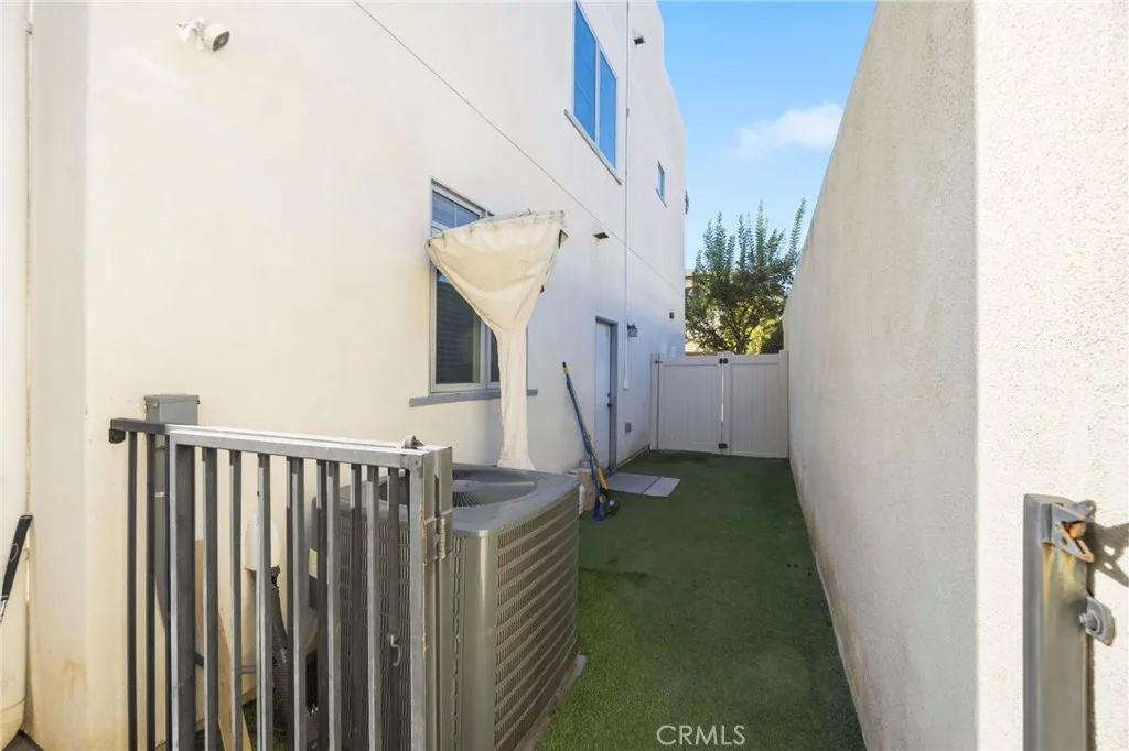2049 N Orange Olive, Orange, California 92865 home-pic-29