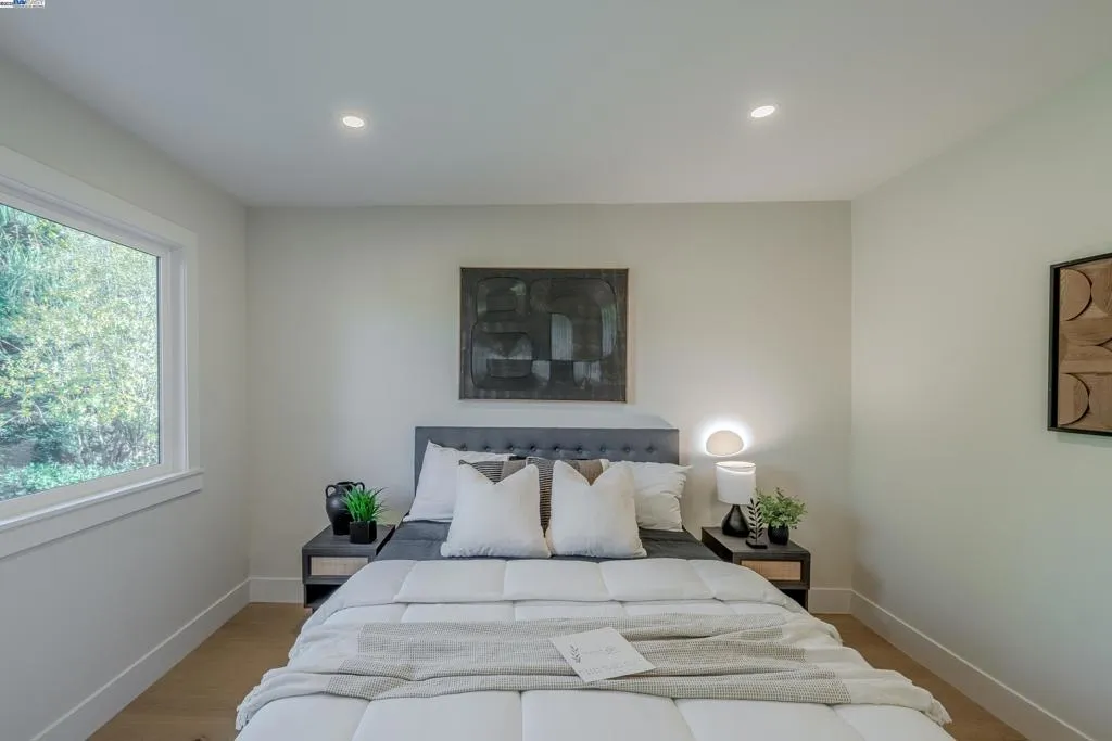 311 Foxboro Ct, San Ramon, California 94583 home-pic-33