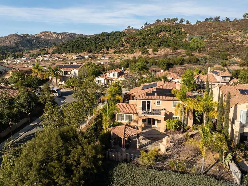 2509 Honeybell Lane, Escondido, California 92027 home-pic-30