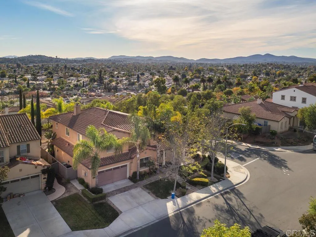 2509 Honeybell Lane, Escondido, California 92027 home-pic-24