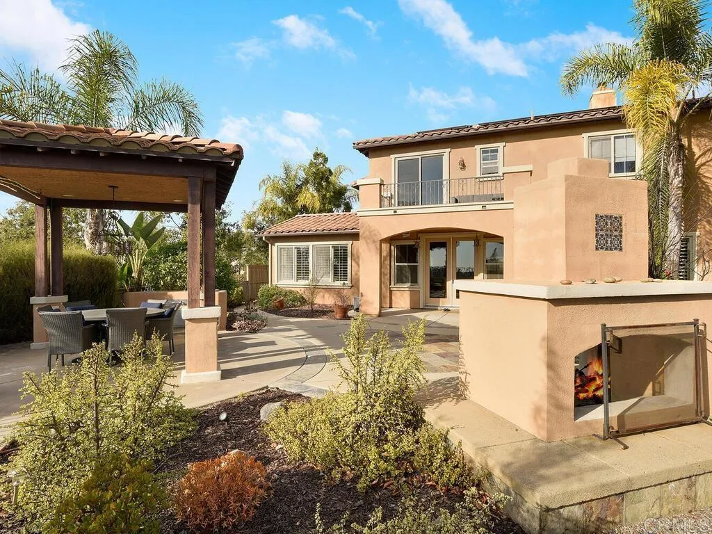 2509 Honeybell Lane, Escondido, California 92027 home-pic-21