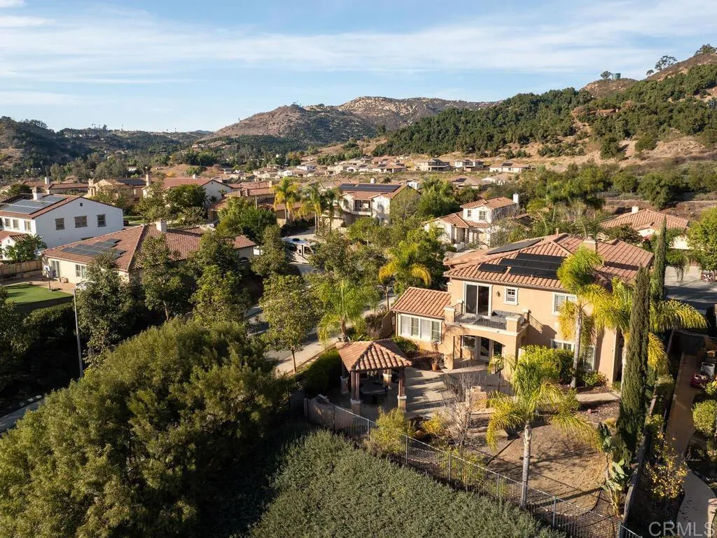 2509 Honeybell Lane, Escondido, California 92027 home-pic-31