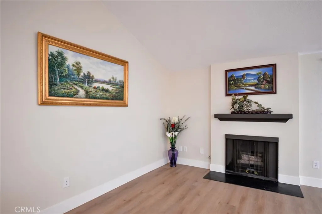 684 Parkview Drive, Lake Elsinore, California 92530 home-pic-2