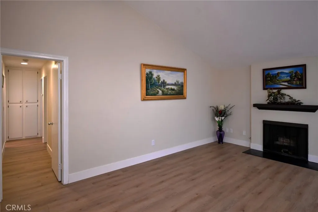 684 Parkview Drive, Lake Elsinore, California 92530 home-pic-3