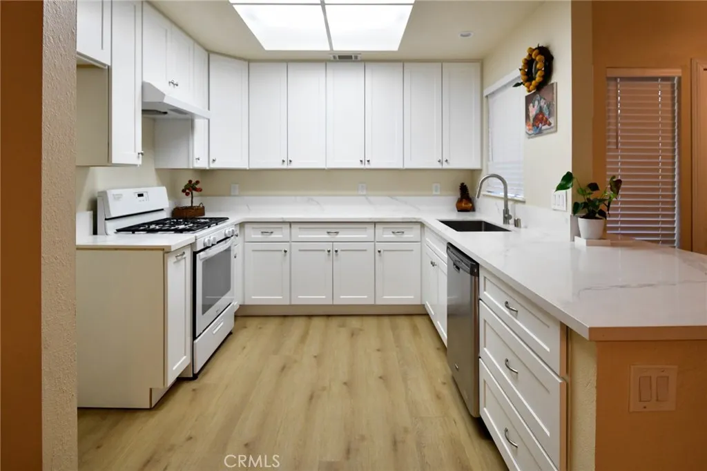 684 Parkview Drive, Lake Elsinore, California 92530 home-pic-7
