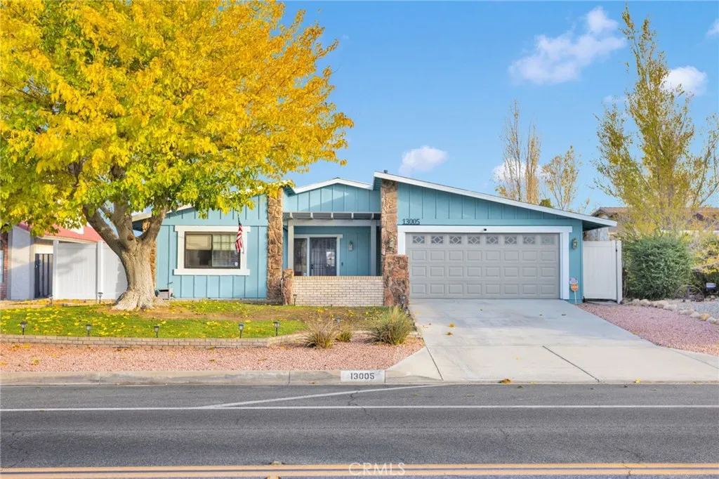 13005 Riverview Drive, Victorville, California 92395 home-pic-0