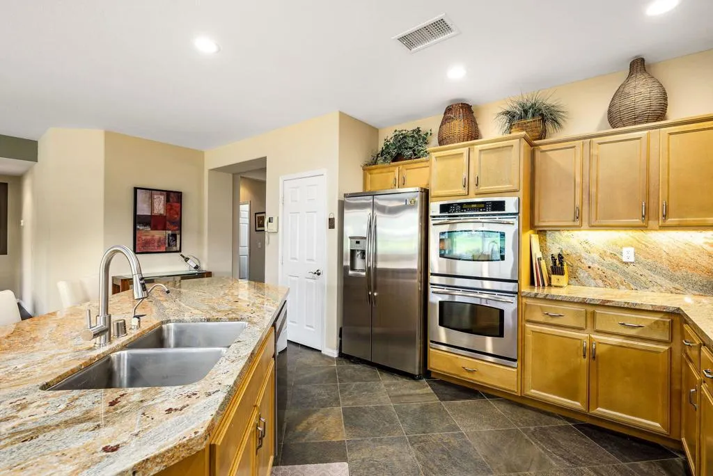 81945 Golden Star Way, La Quinta, California 92253 home-pic-13
