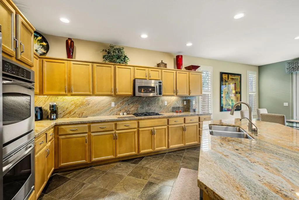 81945 Golden Star Way, La Quinta, California 92253 home-pic-11