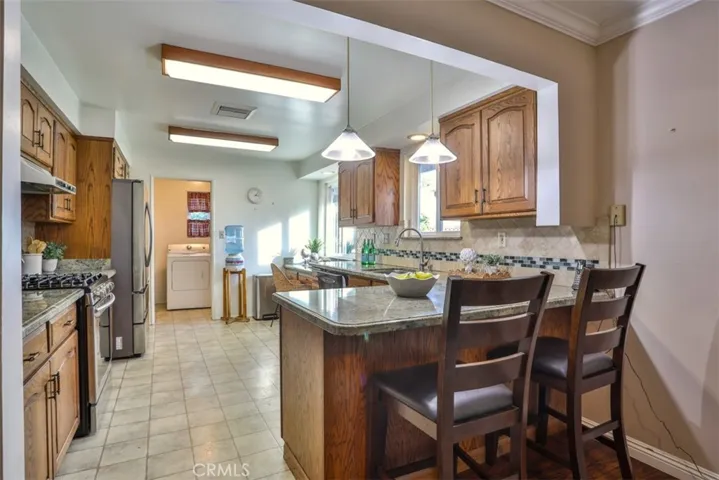 1102 E Renwick, Glendora, California 91740