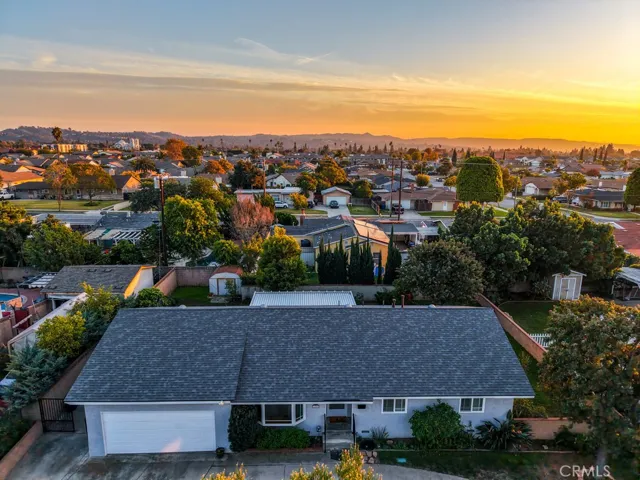 1102 E Renwick, Glendora, California 91740