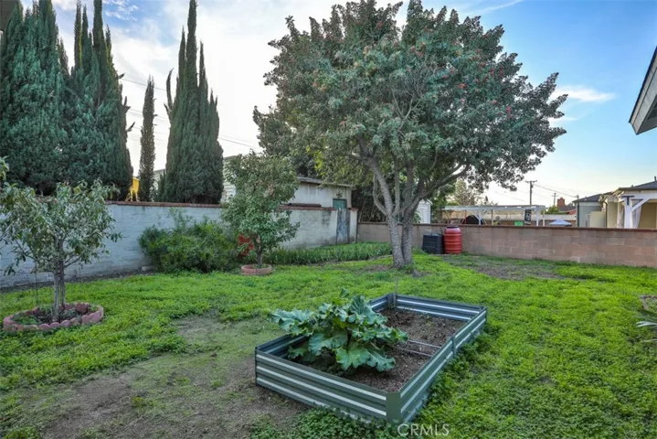 1102 E Renwick, Glendora, California 91740