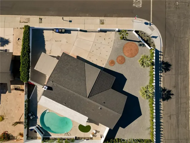 2480 N Aurora Drive, Palm Springs, California 92262