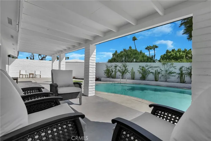 2480 N Aurora Drive, Palm Springs, California 92262