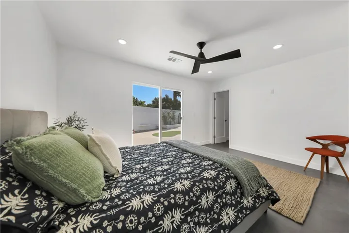 2480 N Aurora Drive, Palm Springs, California 92262