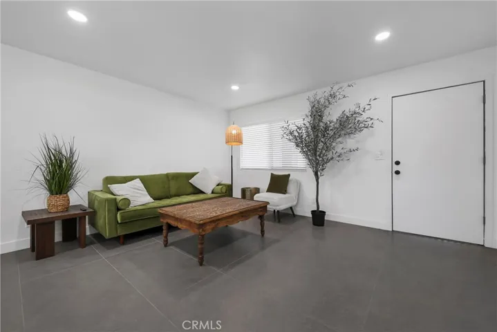 2480 N Aurora Drive, Palm Springs, California 92262