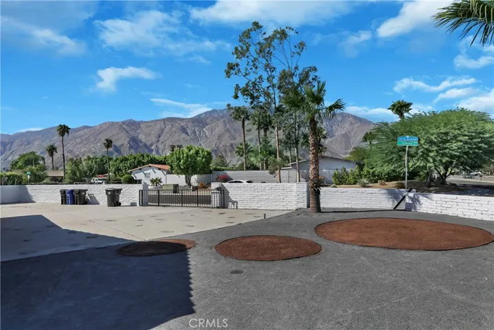 2480 N Aurora Drive, Palm Springs, California 92262