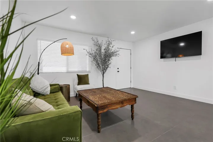 2480 N Aurora Drive, Palm Springs, California 92262