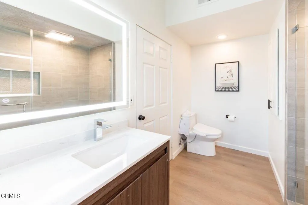 11829 Gateway Boulevard 2, Los Angeles, California 90064 home-pic-10