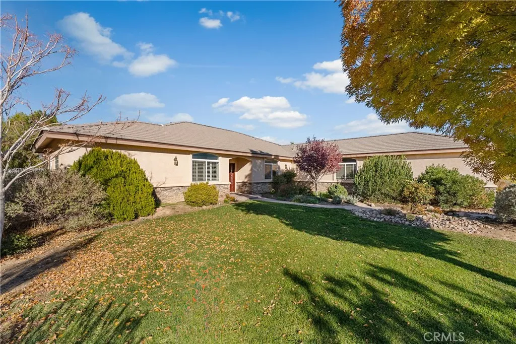 8035 W Avenue D14, Lancaster, California 93536 home-pic-11