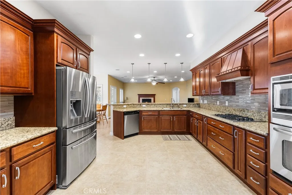 8035 W Avenue D14, Lancaster, California 93536 home-pic-35