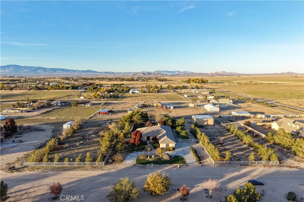 8035 W Avenue D14, Lancaster, California 93536 home-pic-3
