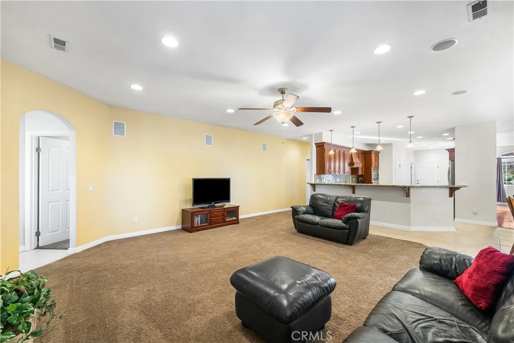 8035 W Avenue D14, Lancaster, California 93536 home-pic-29