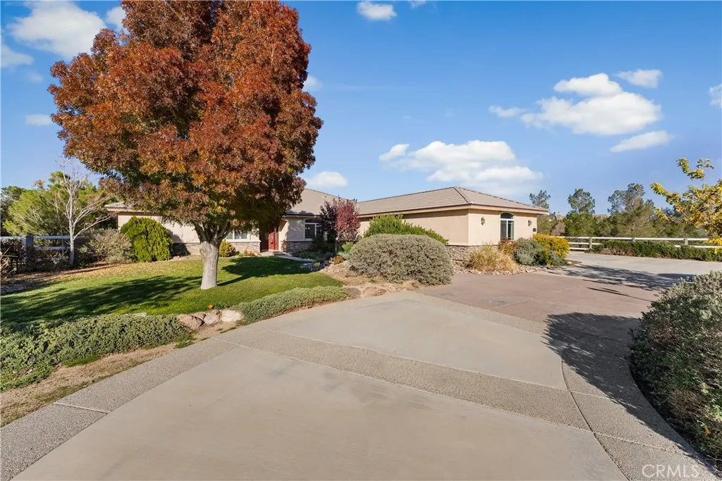 8035 W Avenue D14, Lancaster, California 93536 home-pic-7