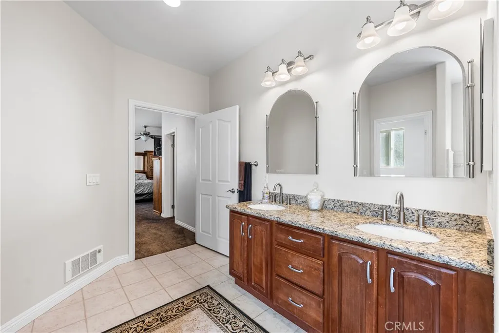 8035 W Avenue D14, Lancaster, California 93536 home-pic-56